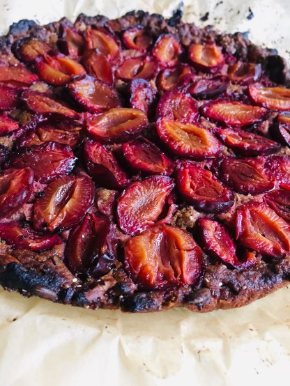 Tarte aux prunes et speculoos.jpg